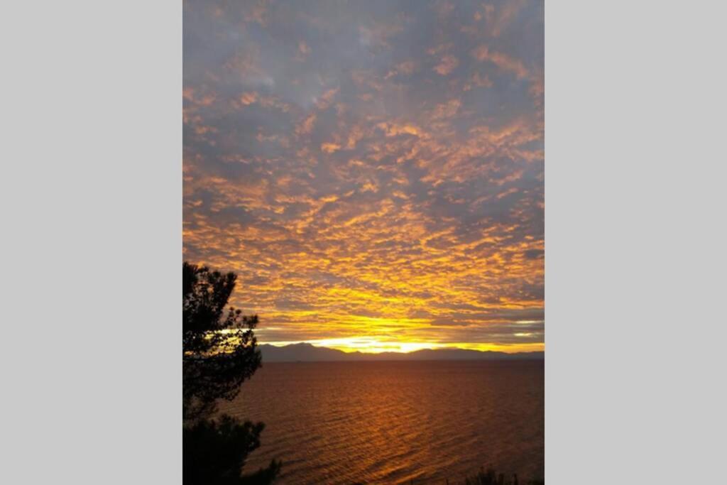 Sunshine House Offering Spectacular Views To Olymp A Apartment Nea Iraklia Luaran gambar