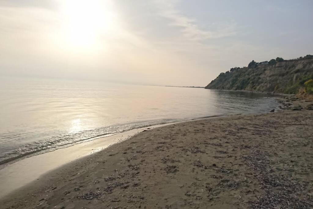 Sunshine House Offering Spectacular Views To Olymp A Apartment Nea Iraklia Luaran gambar