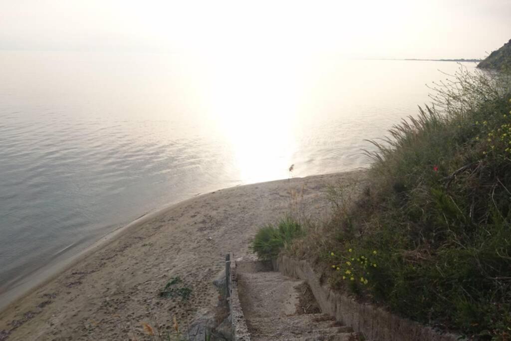 Sunshine House Offering Spectacular Views To Olymp A Apartment Nea Iraklia Luaran gambar